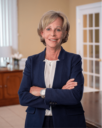 Ellen Ciampi bio photo