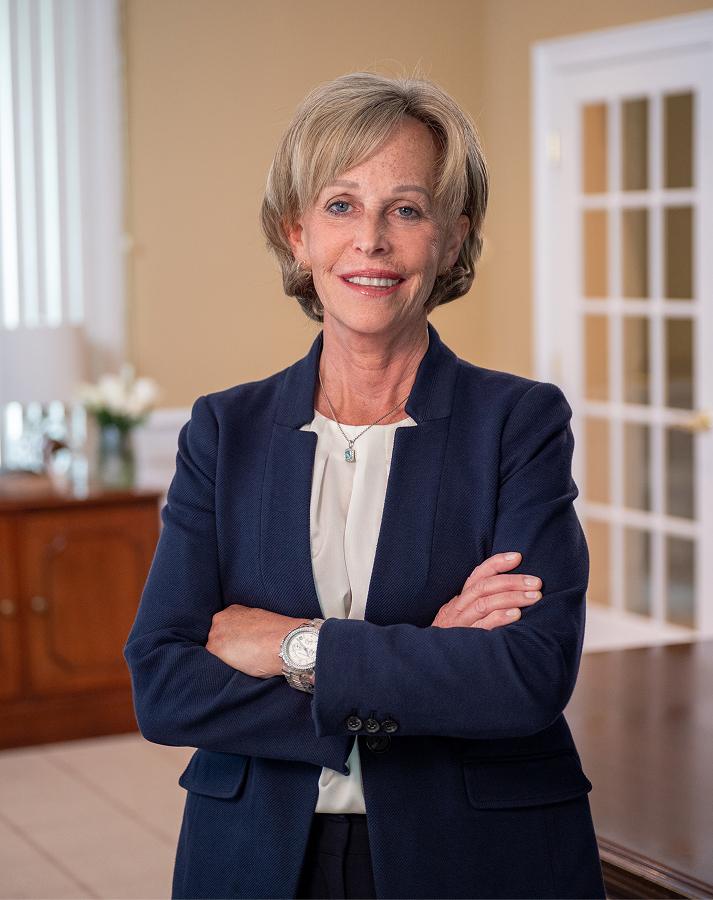 Ellen Ciampi bio photo